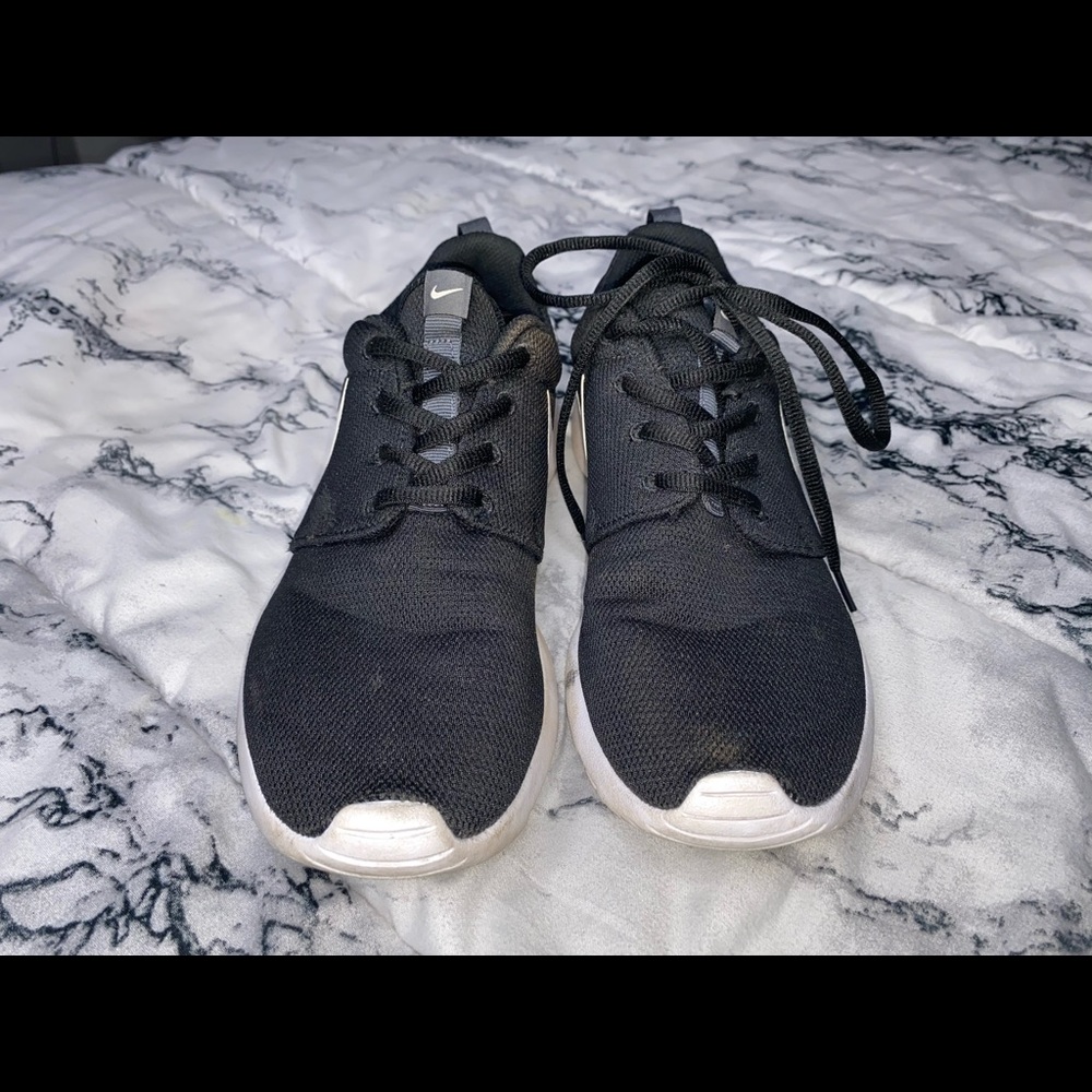 Women’s Nike shoes